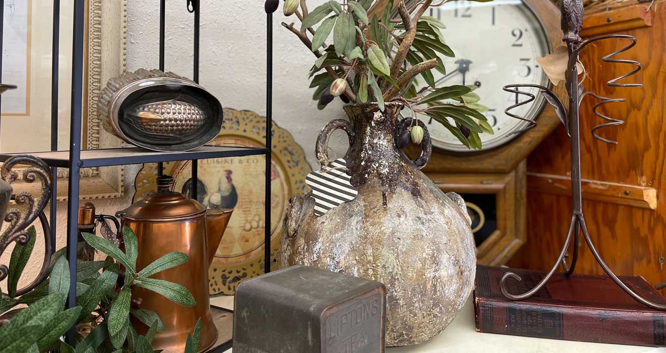 Cozy-Cottage-Antiques-and-Collectibles-Old-Town-Clovis